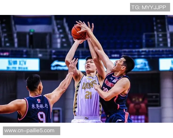 广东队与国家队激战正酣谁能在这场巅峰对决中笑到最后